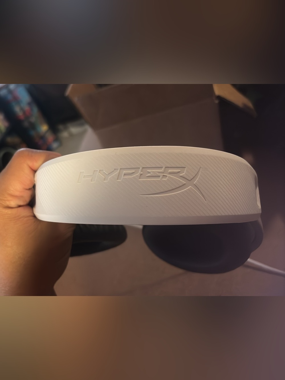 White and Green Over-Ear Gaming Headset with Mic - Picture 3 of 4